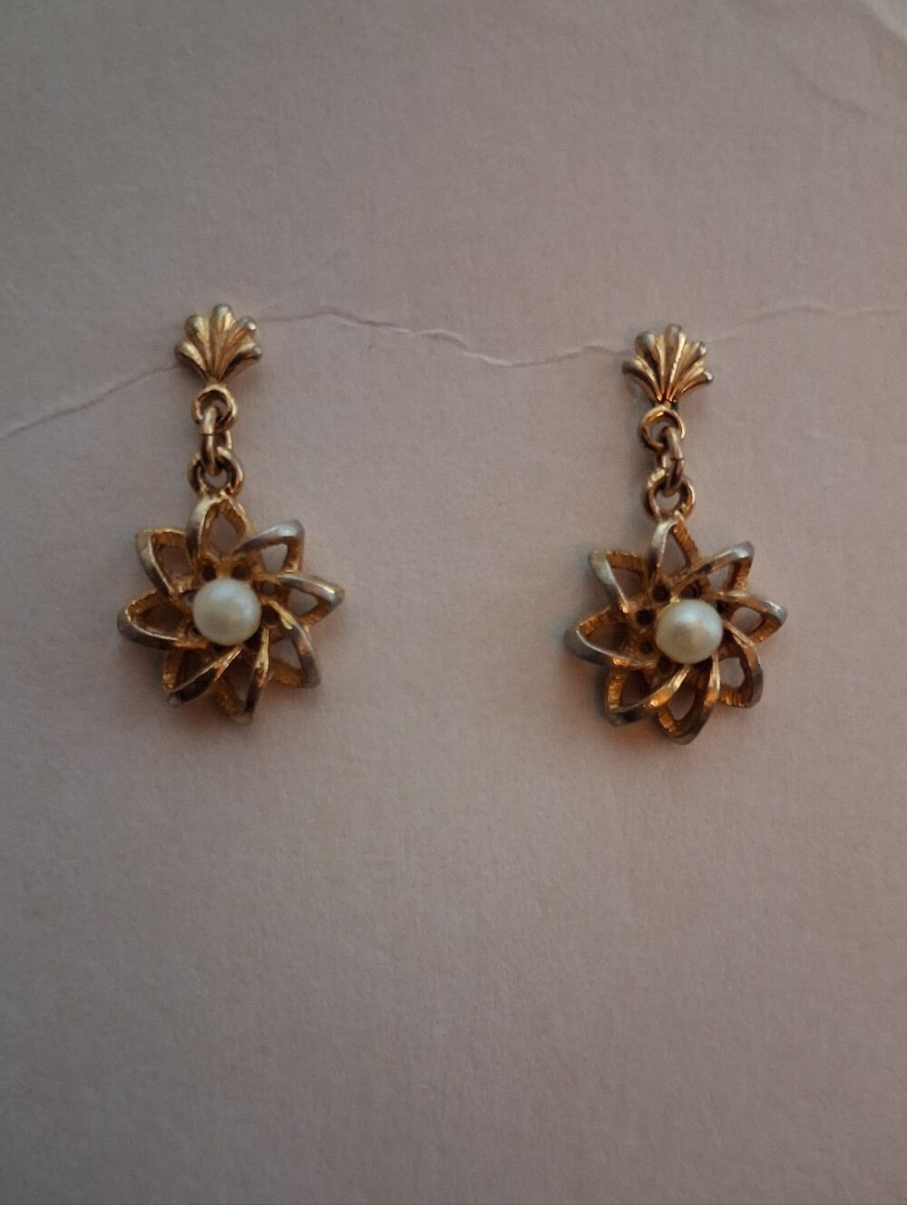 Gold Leaf Drop Earrings - Elegant Women's Jewelry